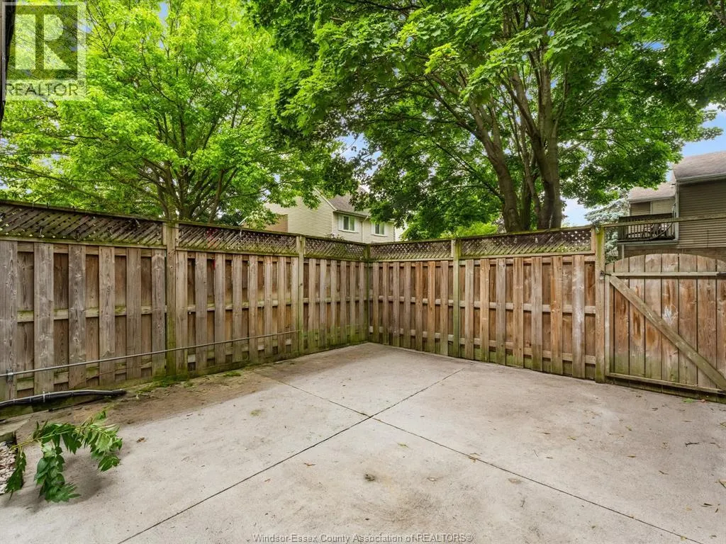 256 Victoria STREET South Unit# 32