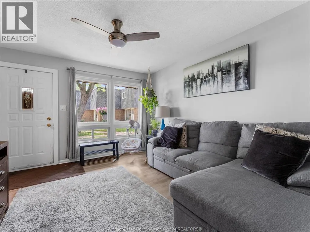 256 Victoria STREET South Unit# 32