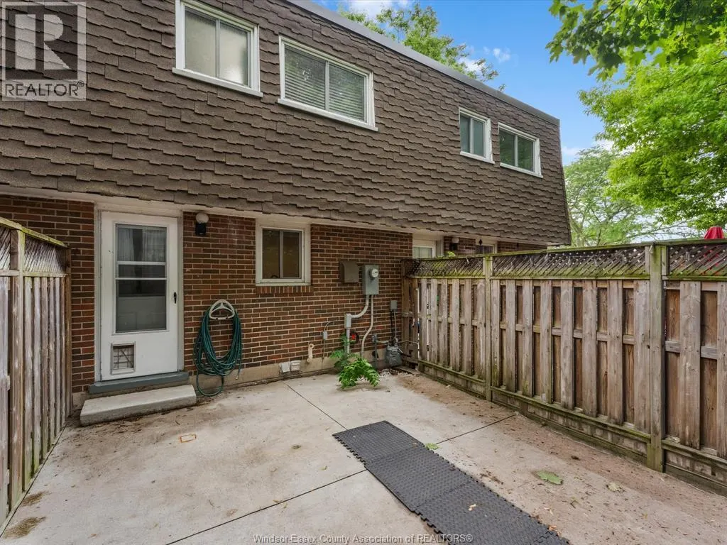 256 Victoria STREET South Unit# 32