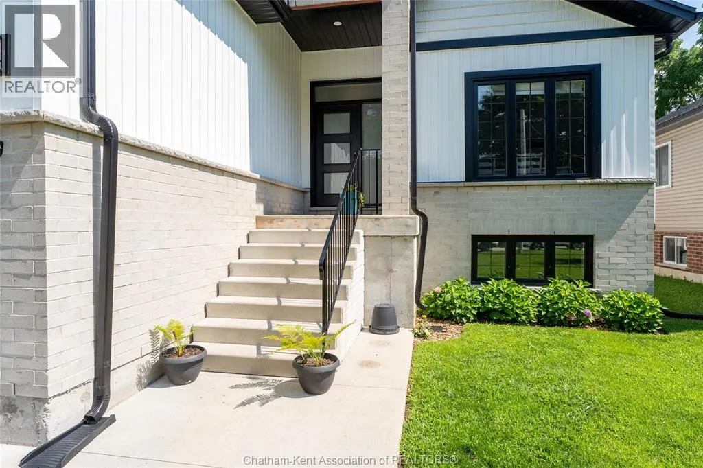 339 OAK STREET West
