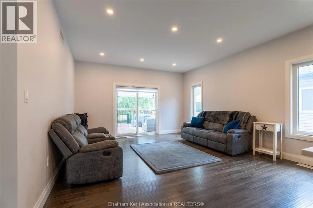 339 OAK STREET West