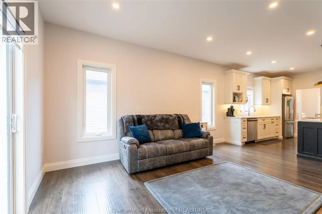 339 OAK STREET West