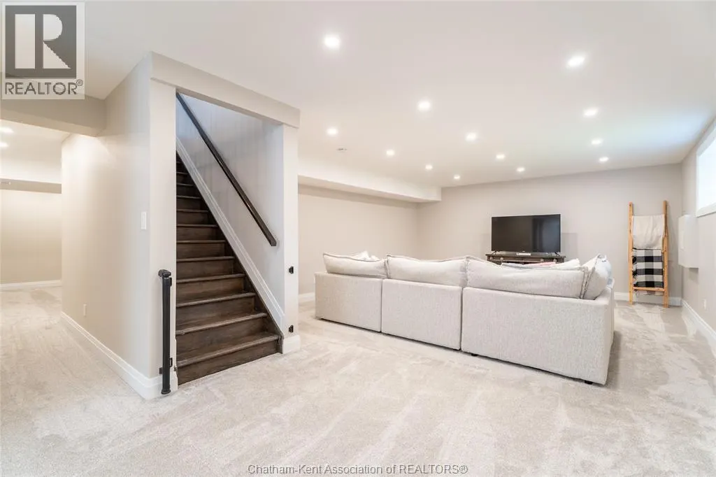 339 OAK STREET West