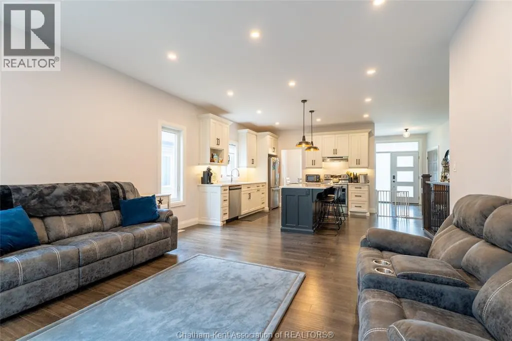 339 OAK STREET West