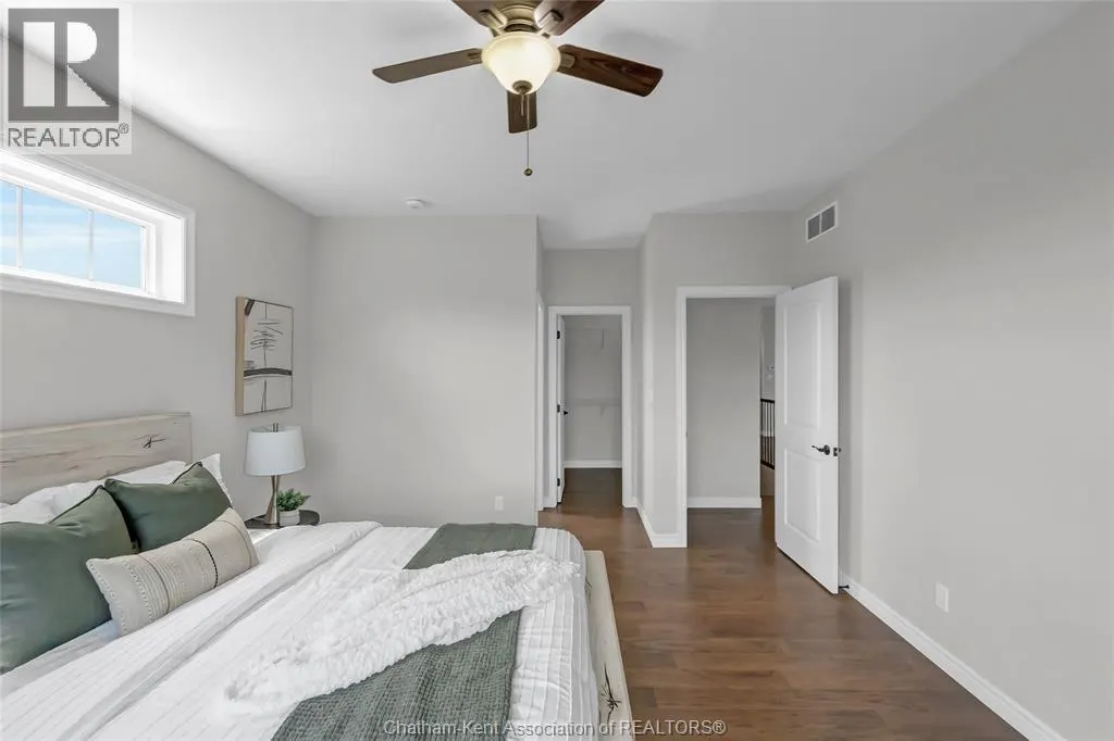 15 Sienna COURT
