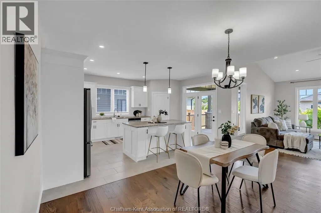 15 Sienna COURT