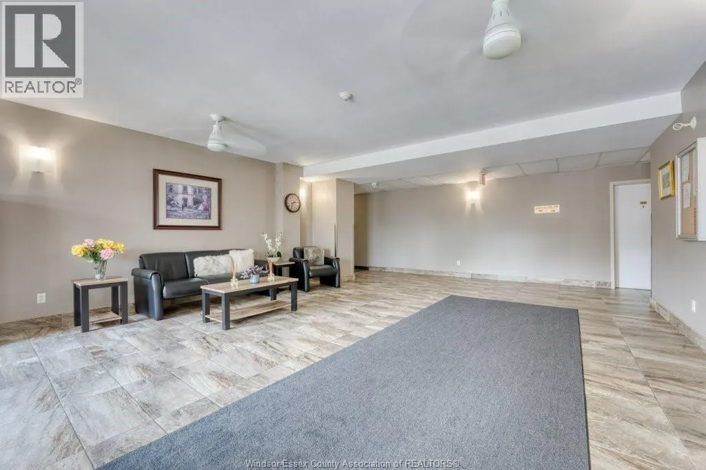 2592 Pillette Unit# 206