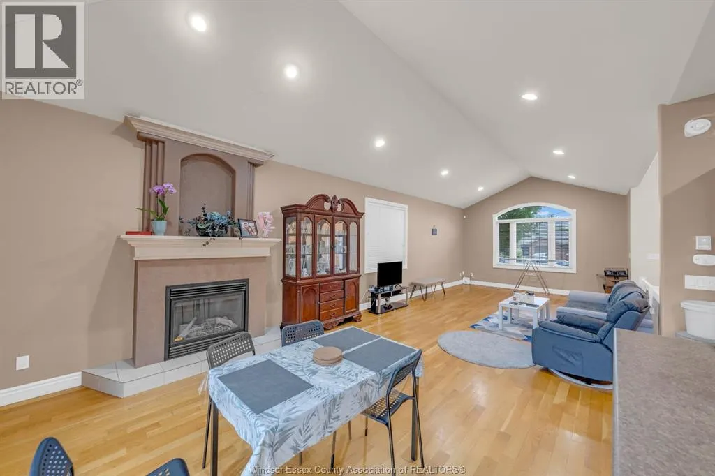 77 Whelan DRIVE