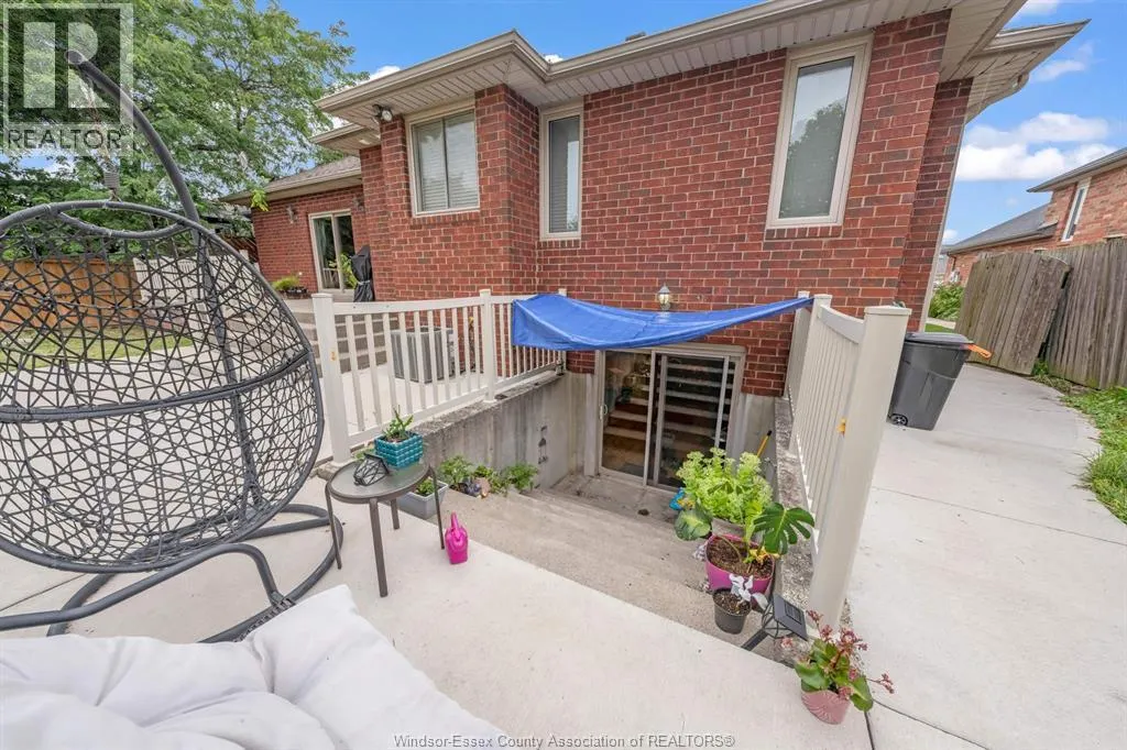 77 Whelan DRIVE