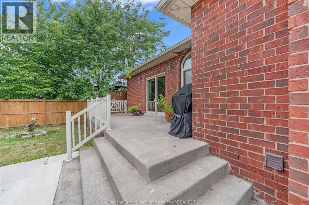77 Whelan DRIVE