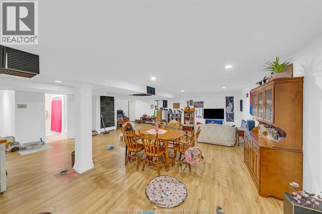 77 Whelan DRIVE