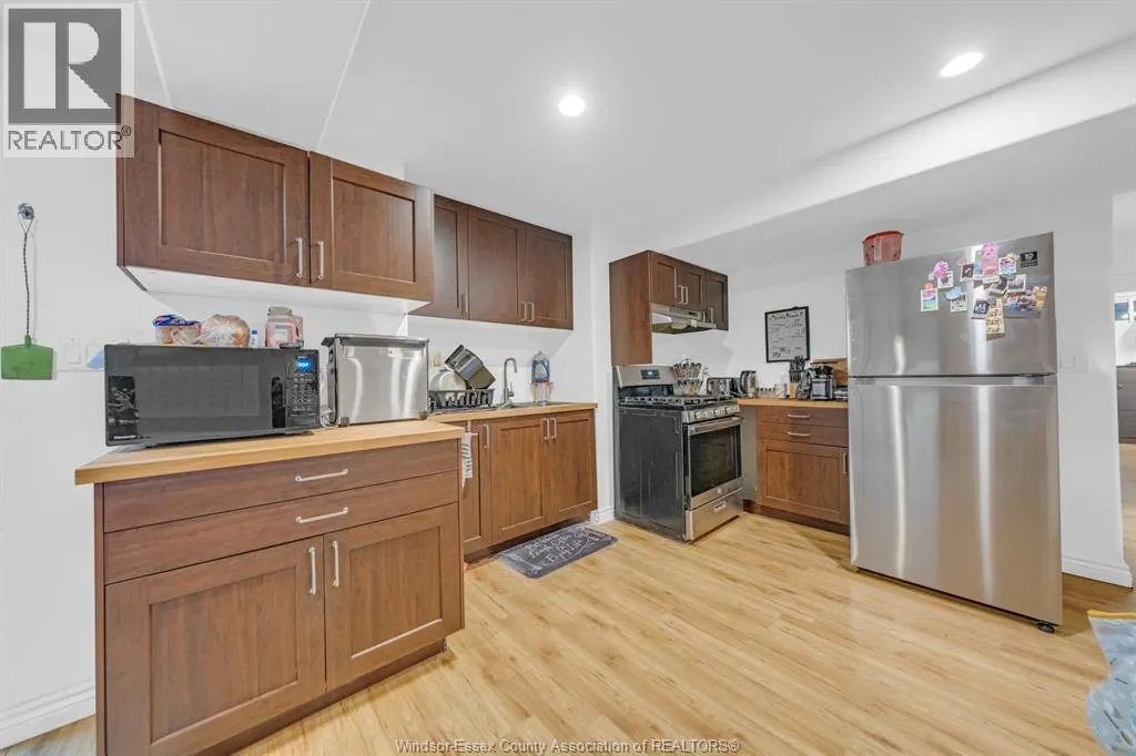 77 Whelan DRIVE