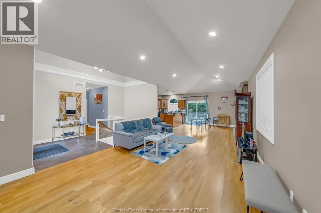 77 Whelan DRIVE