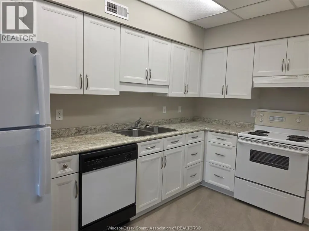 3795 SOUTHWINDS DRIVE Unit# 206