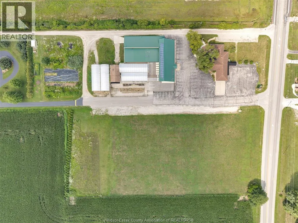 585 SEACLIFF DRIVE
