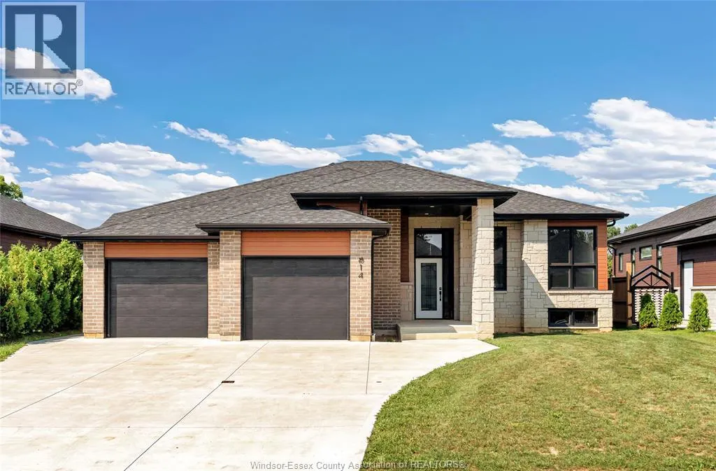 14 WOODLAND STREET