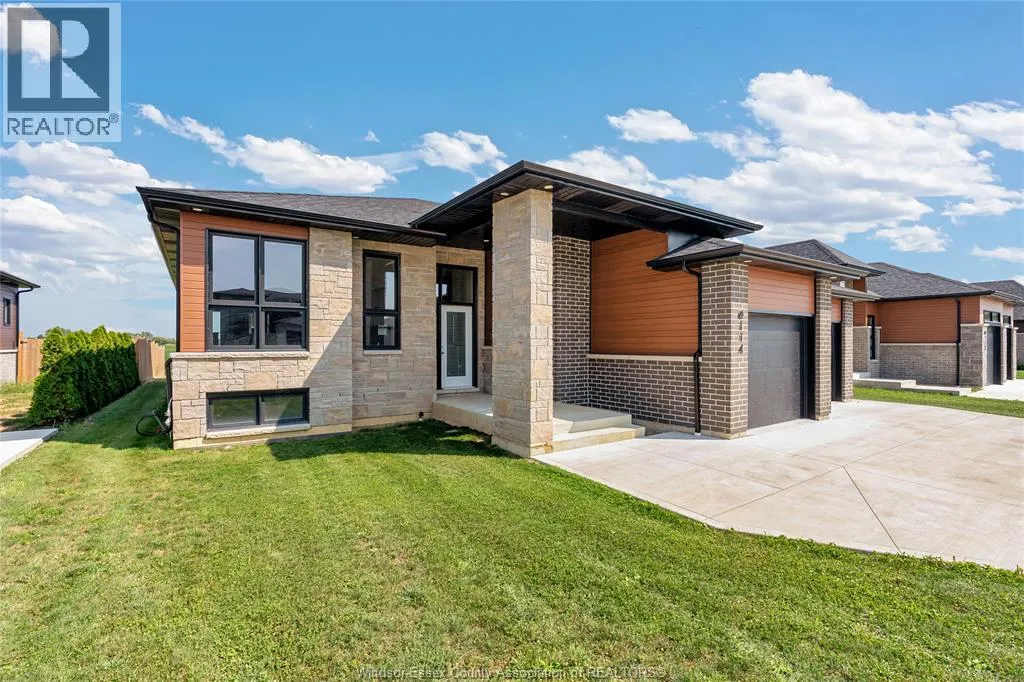 114 HAZEL CRESCENT