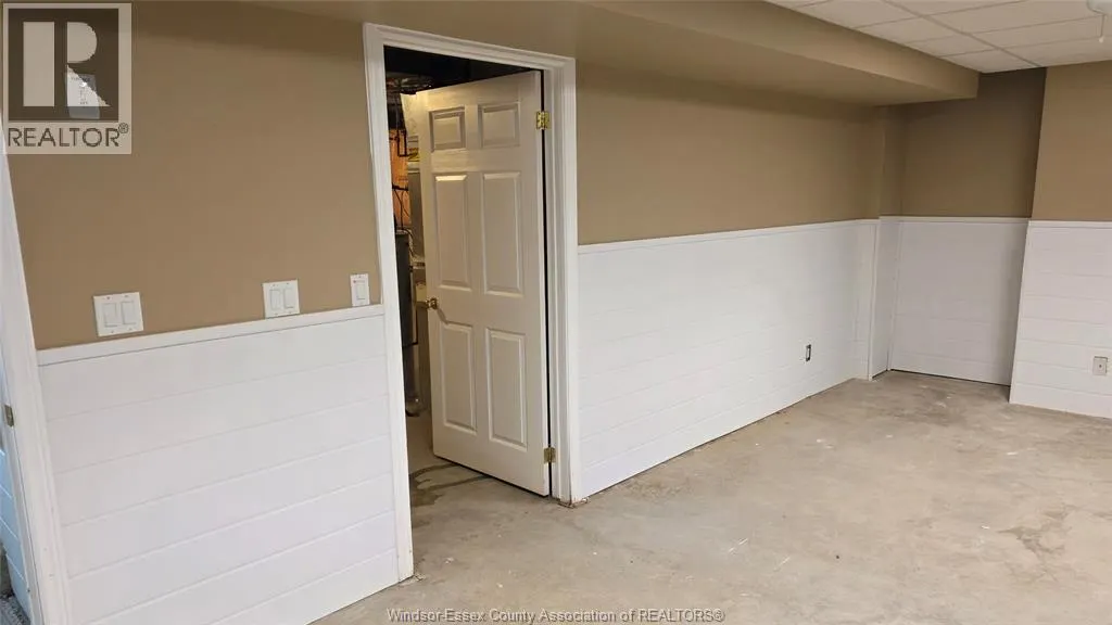 15 OAKGROVE LANE