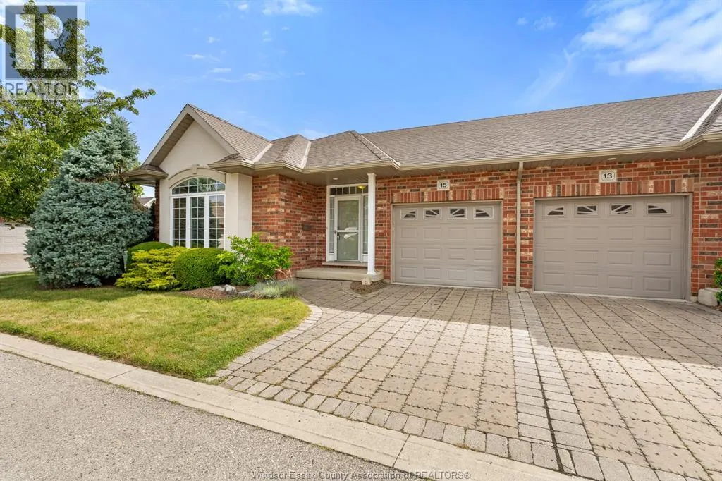 15 OAKGROVE LANE