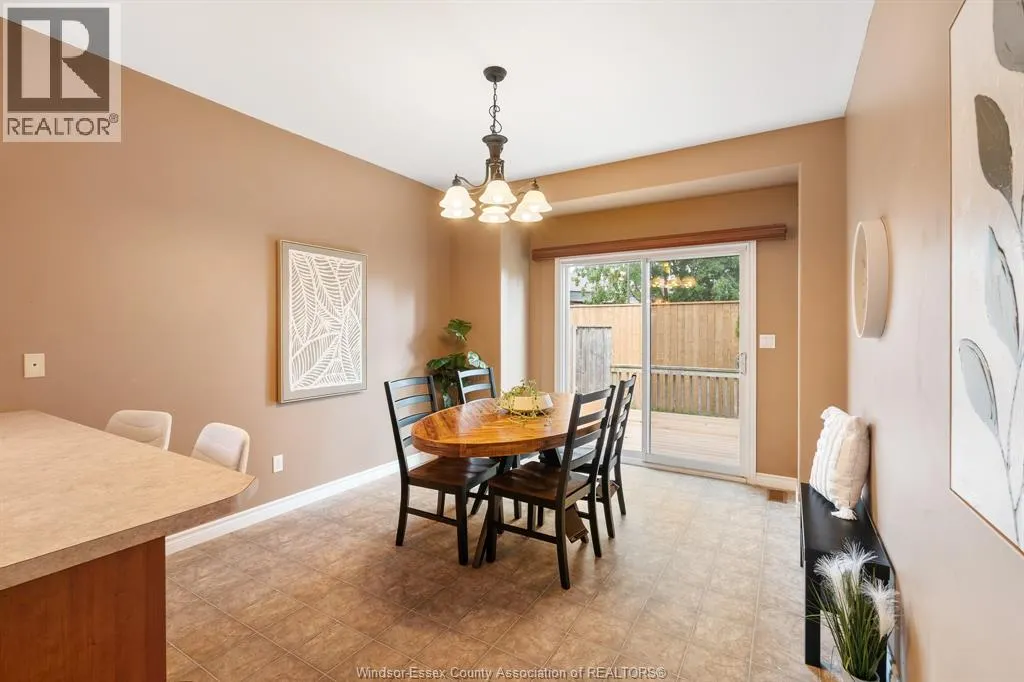 15 OAKGROVE LANE