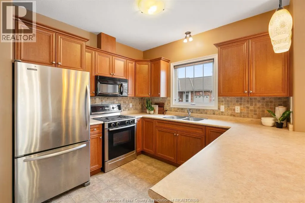 15 OAKGROVE LANE