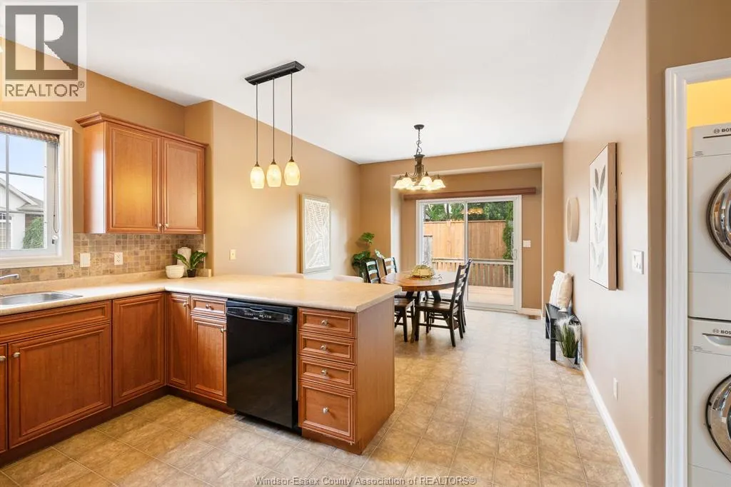 15 OAKGROVE LANE