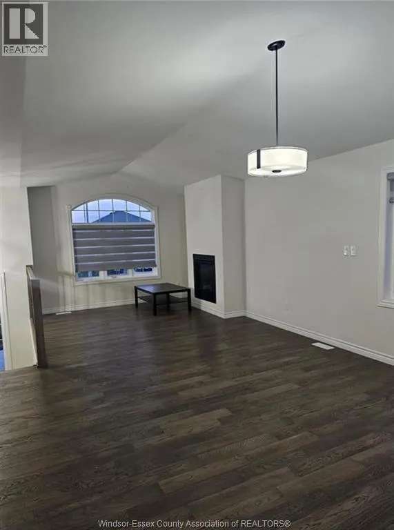387 MULBERRY LANE