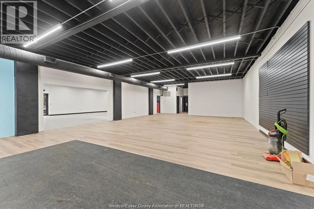 227-235 SANDWICH STREET South