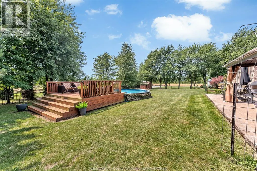 2207 SOUTH MIDDLE ROAD