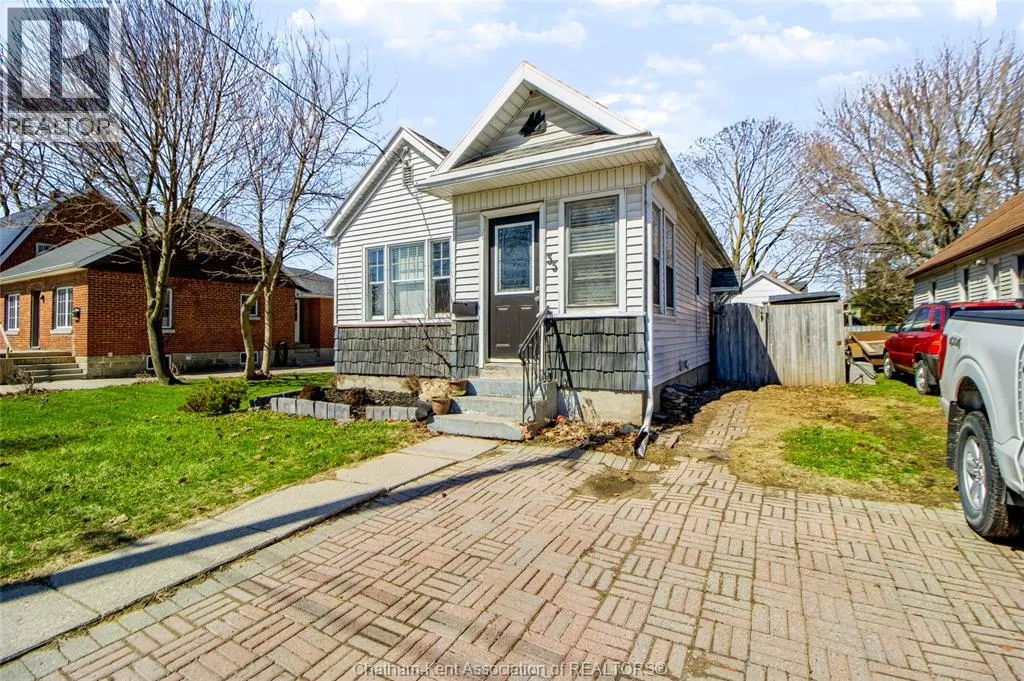 35 Alexandra AVENUE