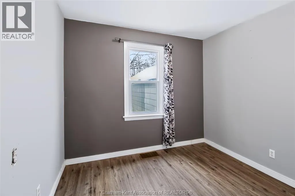 35 Alexandra AVENUE