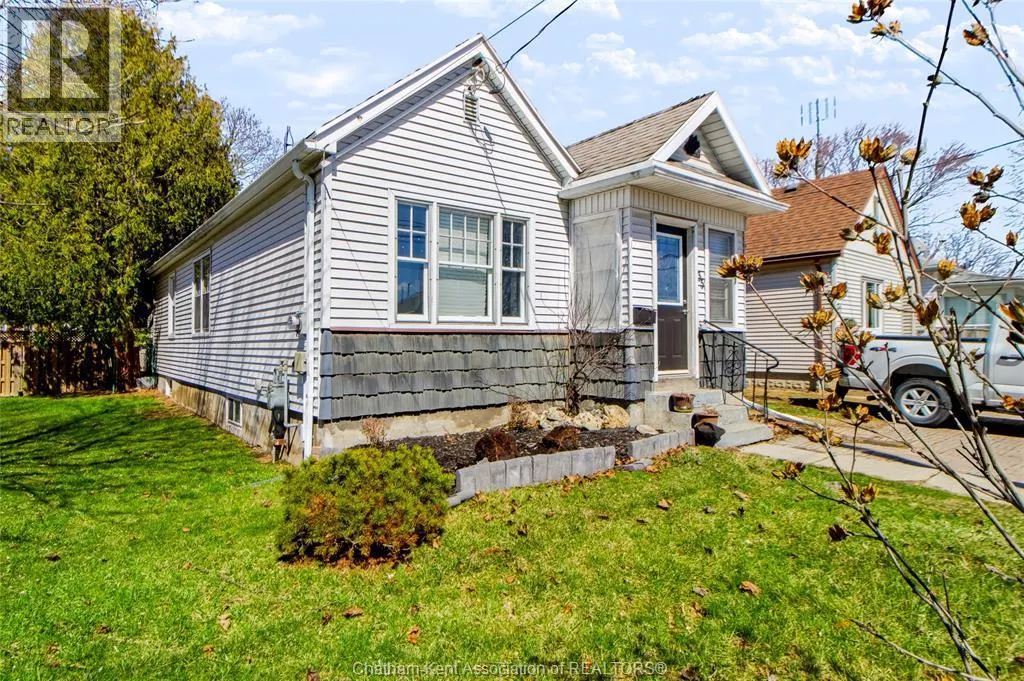 35 Alexandra AVENUE