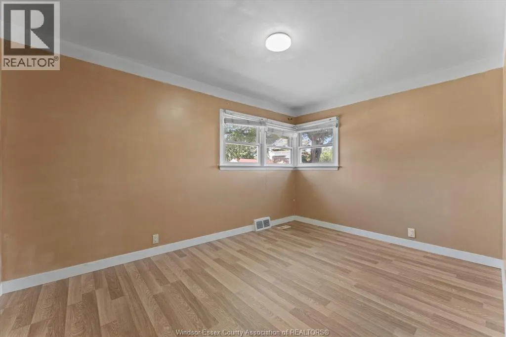 3672 MORRIS DRIVE