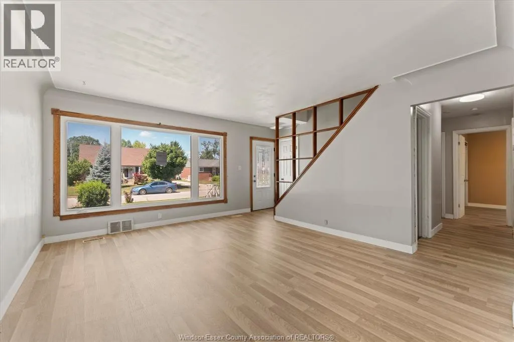 3672 MORRIS DRIVE