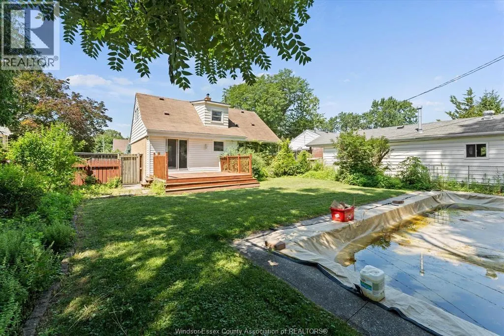 3672 MORRIS DRIVE
