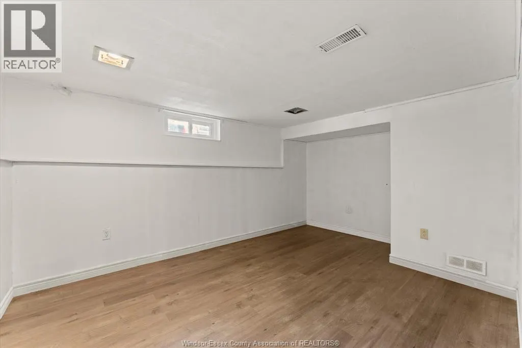 3672 MORRIS DRIVE