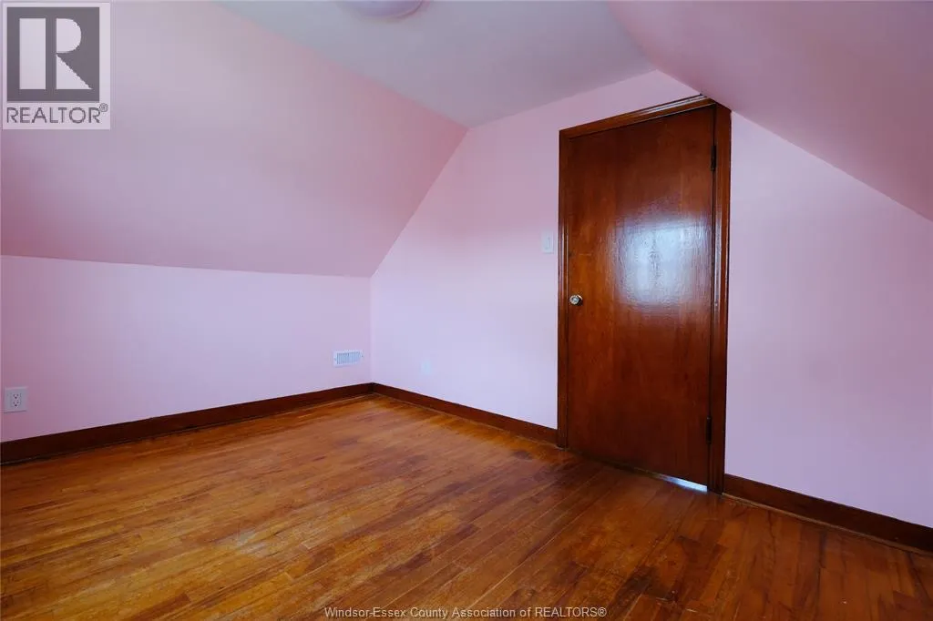 31 Maidstone AVENUE East