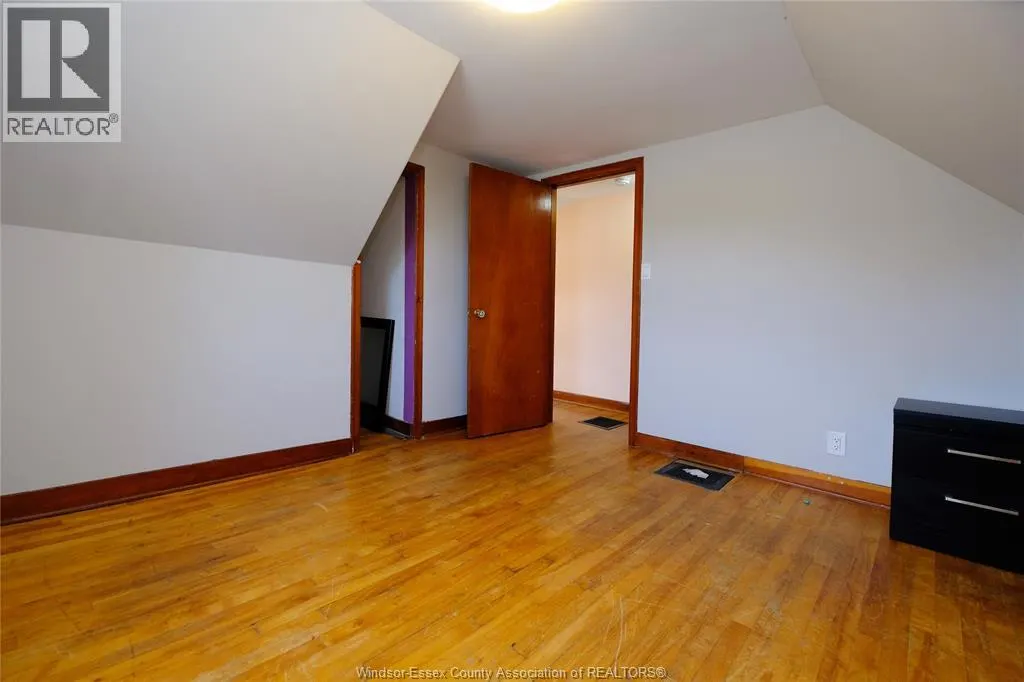 31 Maidstone AVENUE East