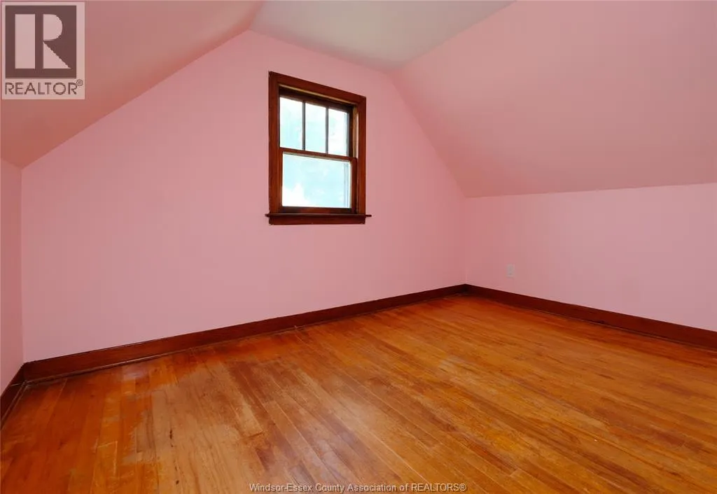 31 Maidstone AVENUE East