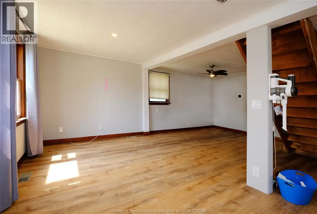 31 Maidstone AVENUE East