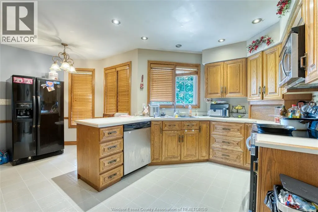 54 SHAWNEE COURT
