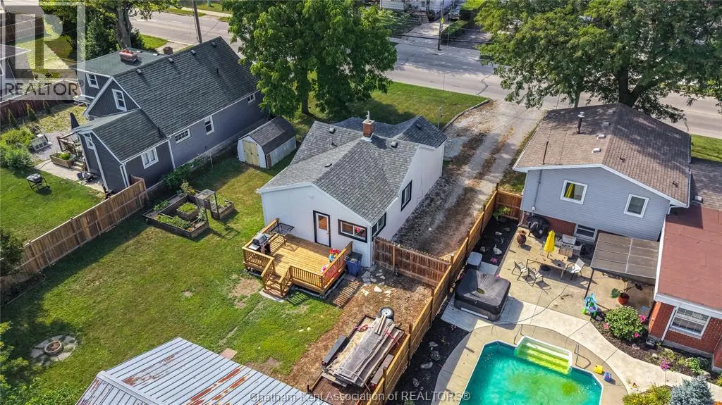 310 MCNAUGHTON AVENUE East