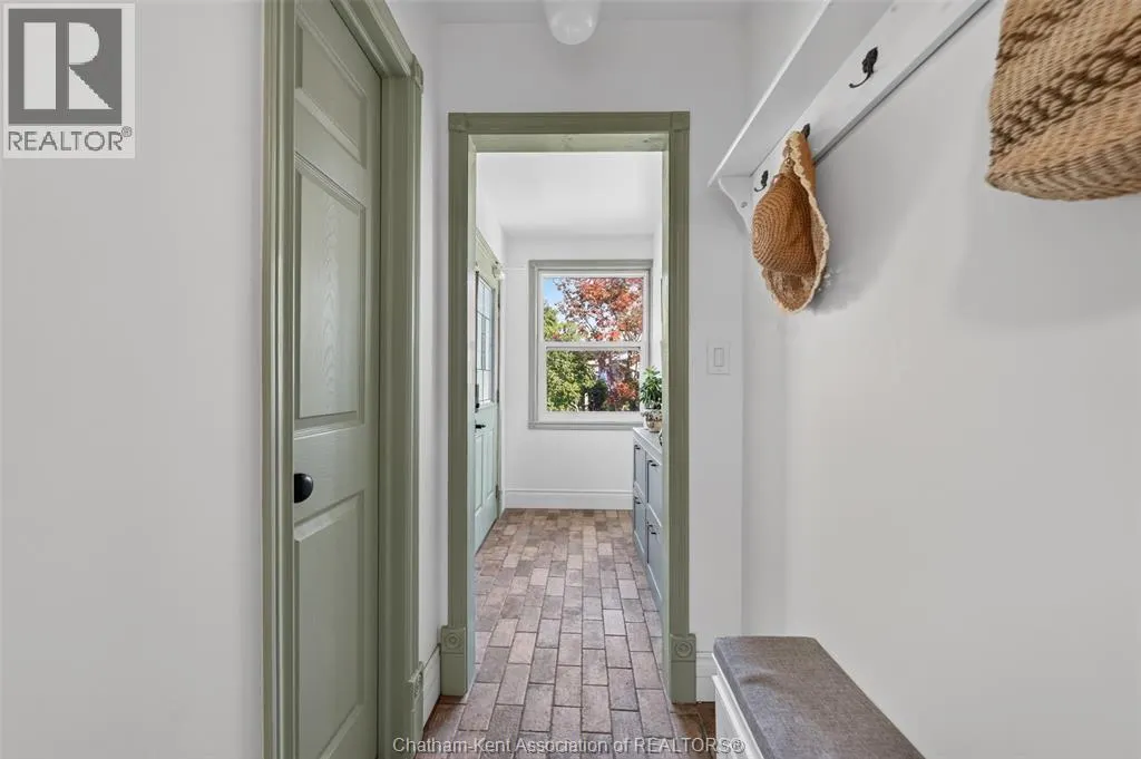 45 Oxley DRIVE