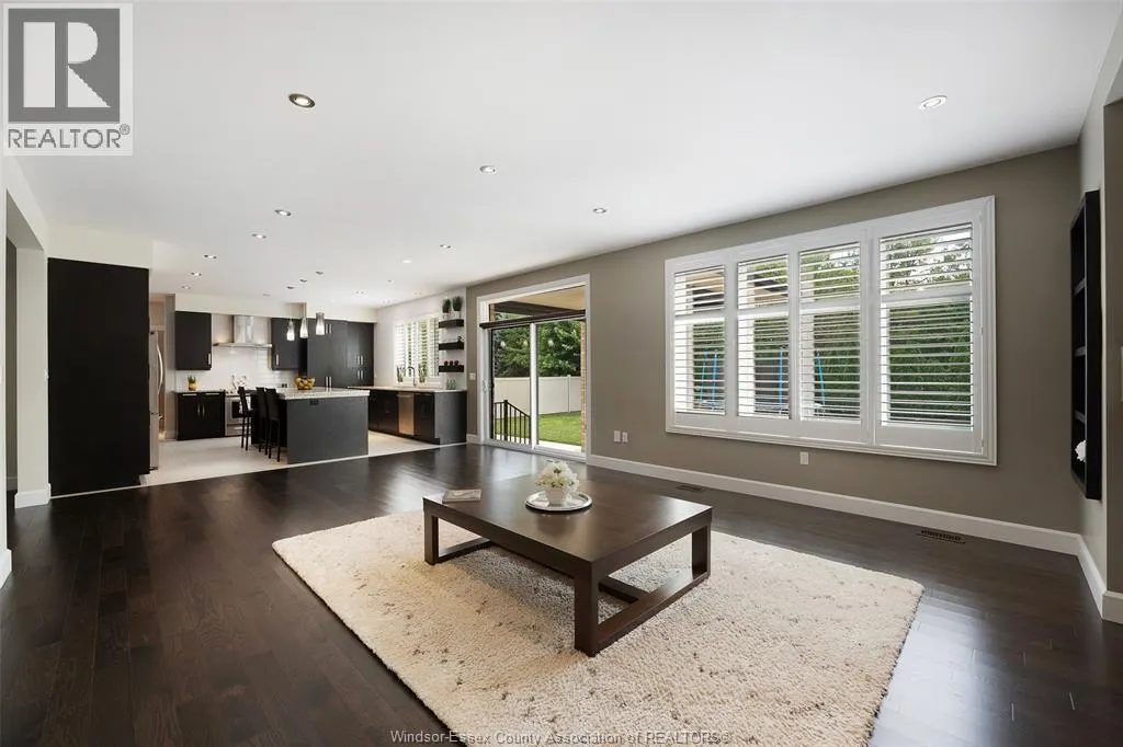 6181 SILVER MAPLE