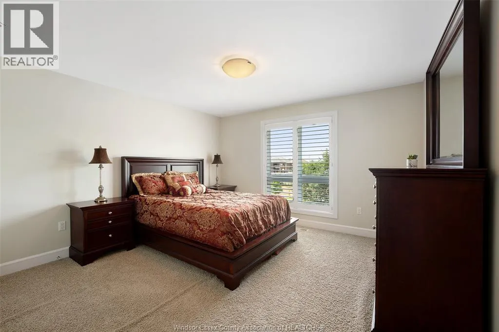 6181 SILVER MAPLE