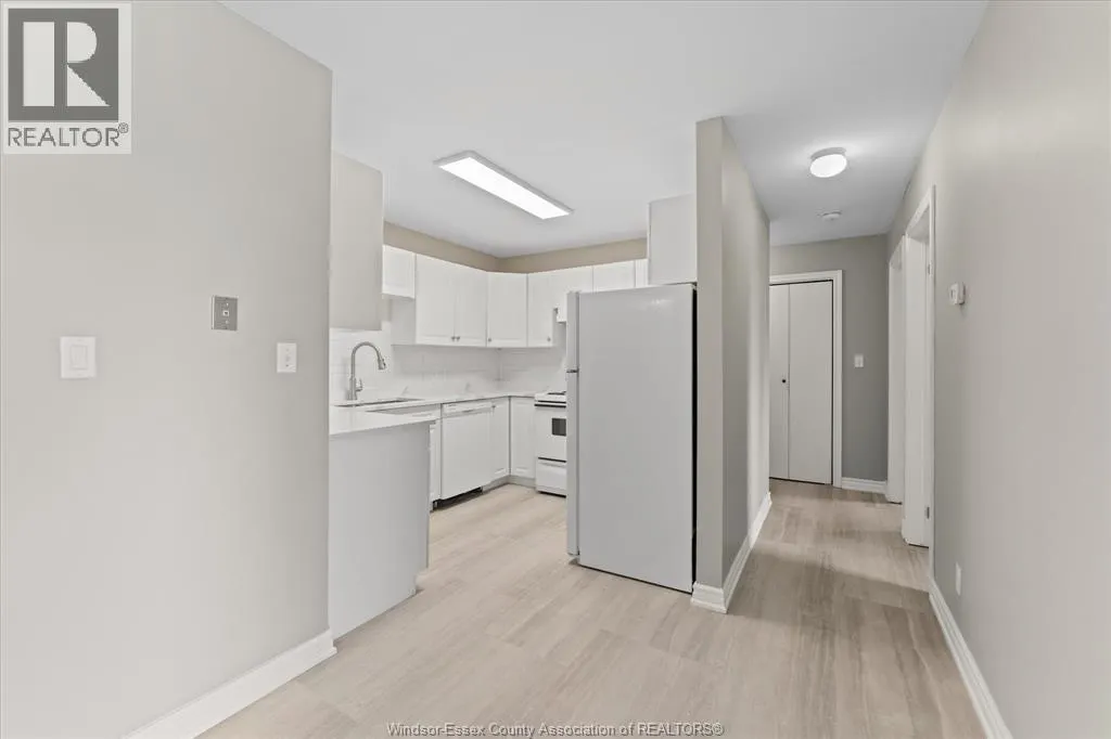 44 ROBSON Unit# 303