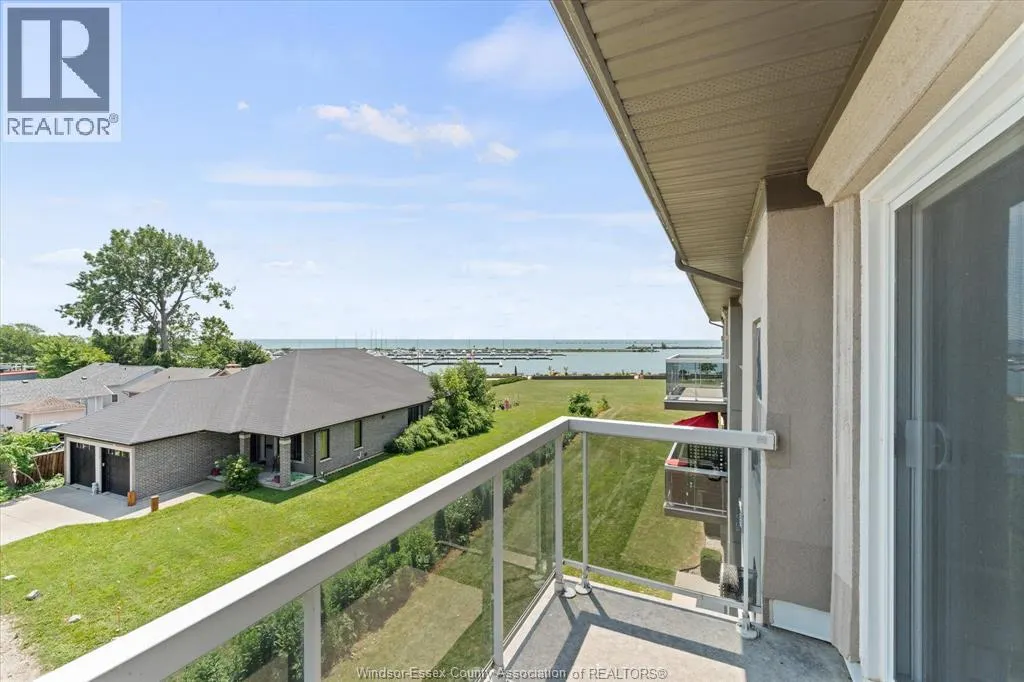 44 ROBSON Unit# 303