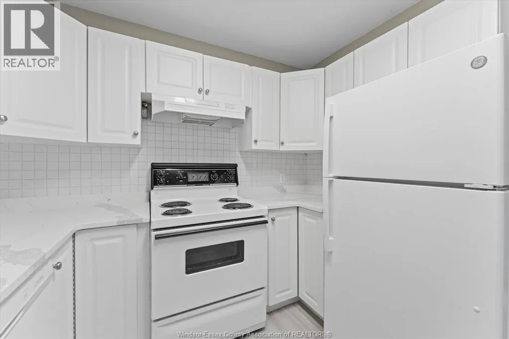 44 ROBSON Unit# 303