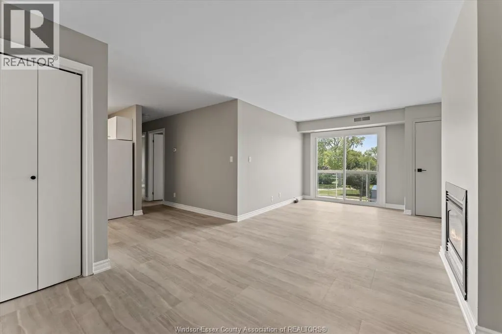 44 ROBSON Unit# 303