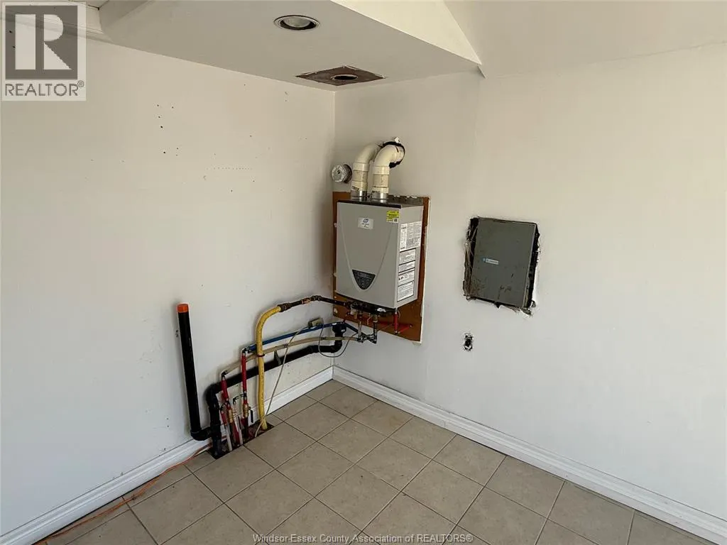 5163 Walker ROAD Unit# B